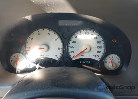 2004 Jeep Liberty Sport z USA, uszkodzony, nr VIN 1J4GK48K94W147775